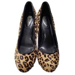 EUC Nickels Italy women's leopard animal print calf hair heels leather p…